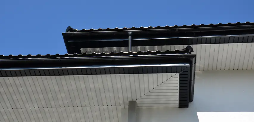 Roof Overhang Repair in San Diego